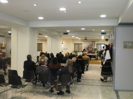 Έκθεση στο Παγκόσμιο Πολιτιστικό Ίδρυμα Ελλήνων Διασποράς 25-29 Νοεμβρίου 2009 & Παρουσίαση του βιβλίου «Η Ελληνική ενδυμασία το ιστορικό οδοιπορικό της και ο κοινωνικός της ρόλος», φωτογραφία 4 από 11